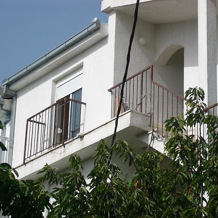 Apartments Prizmic Подстрана Екстериор снимка